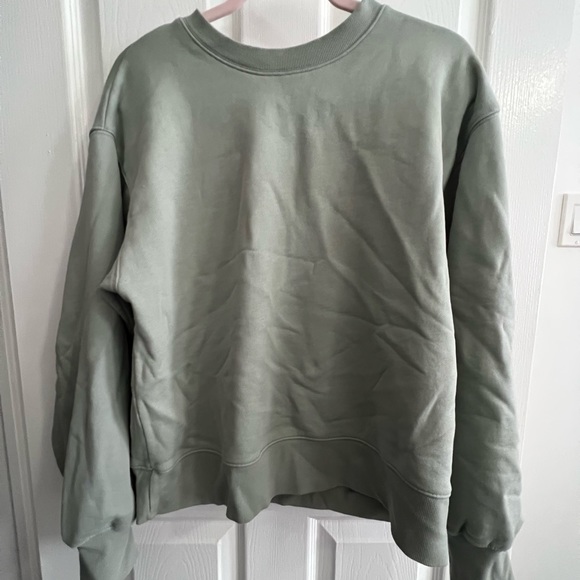 Aritzia TNA Cozy AF Boyfriend Sweater - Picture 1 of 4